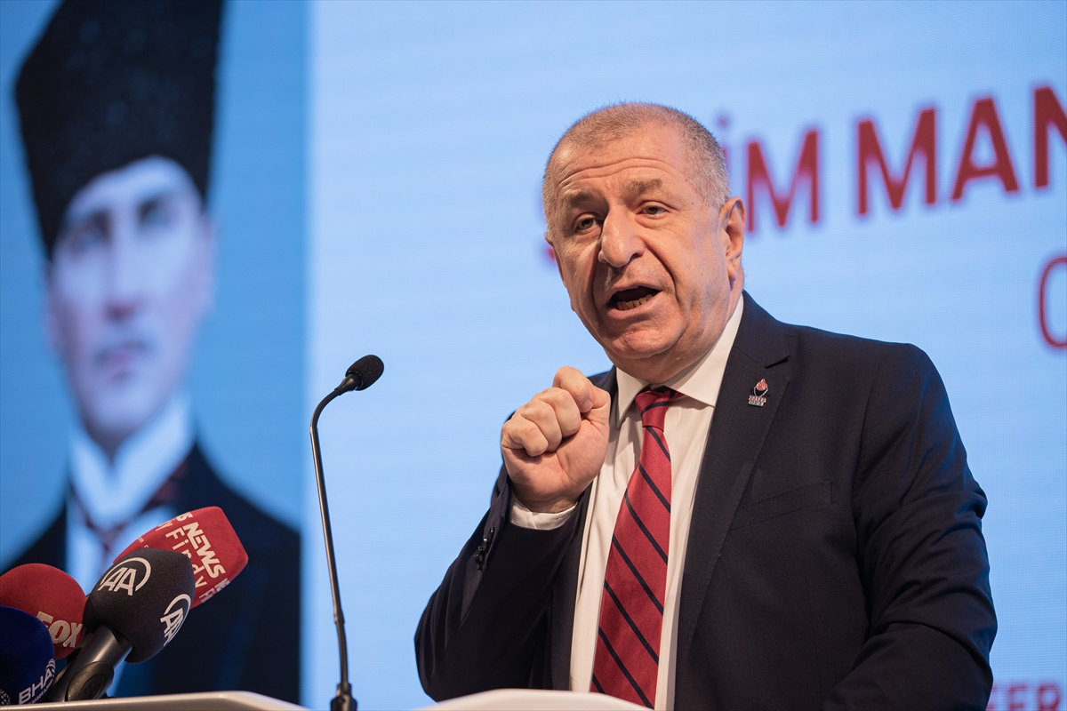 aa-20230408-30800873-30800869-zafer-partisi-genel-baskani-ozdag-partisinin-secim-manifestosunu-acikladi.jpg