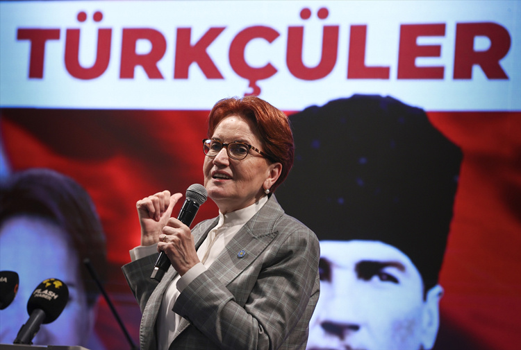 aksener.jpg