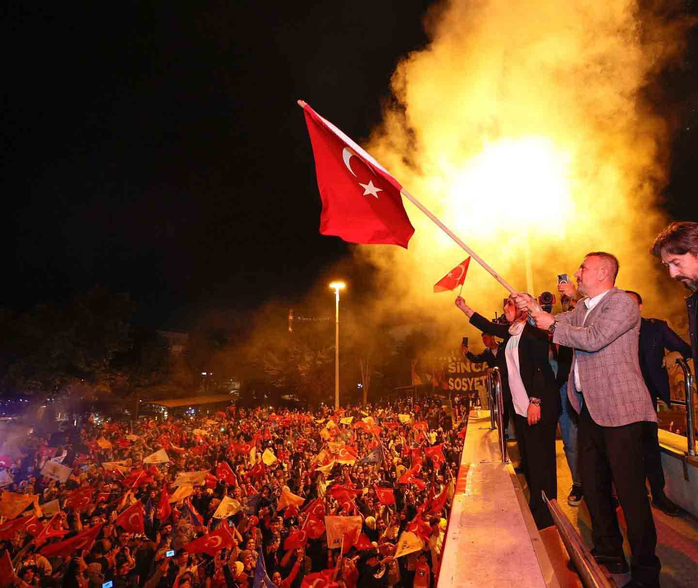 secim-zaferi-2023-05-29-at-09-31-11-kopyasi-3.jpg