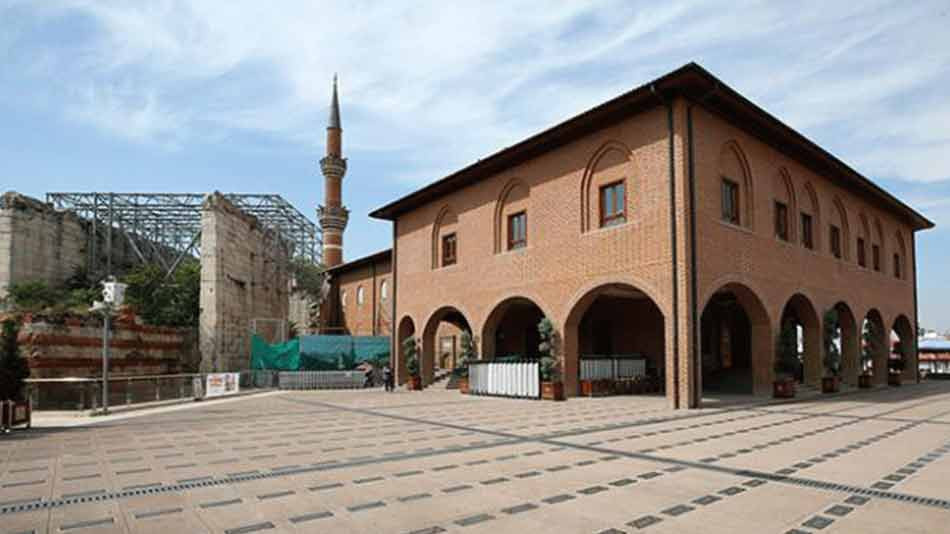 ankaranin-antik-mekanlari-haci-bayram-camii-155848-20220512.jpg