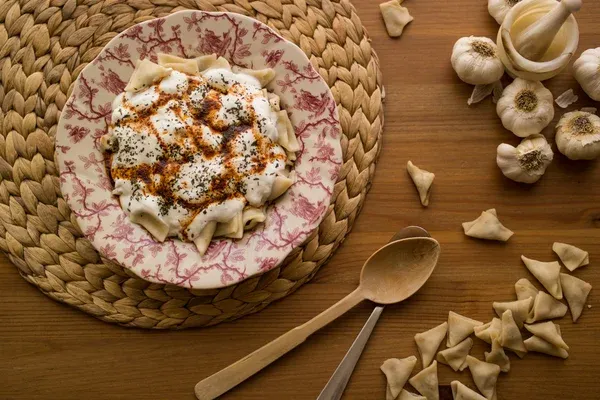 depositphotos-119022072-stock-photo-manti-turkish-ravioli-with-yogurt.jpg