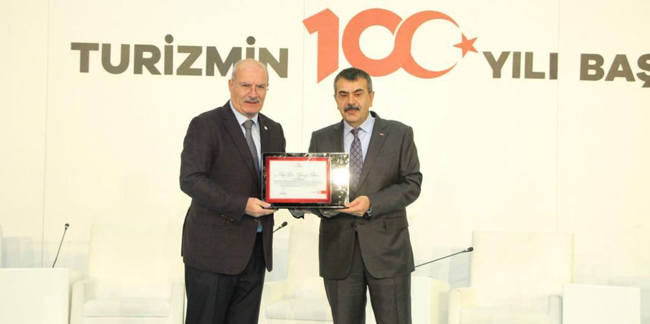 bakan.jpg