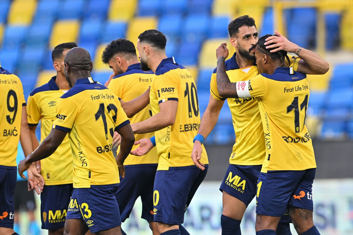 aa-20240802-35302838-35302819-mke-ankaragucu-genclerbirligi.jpg