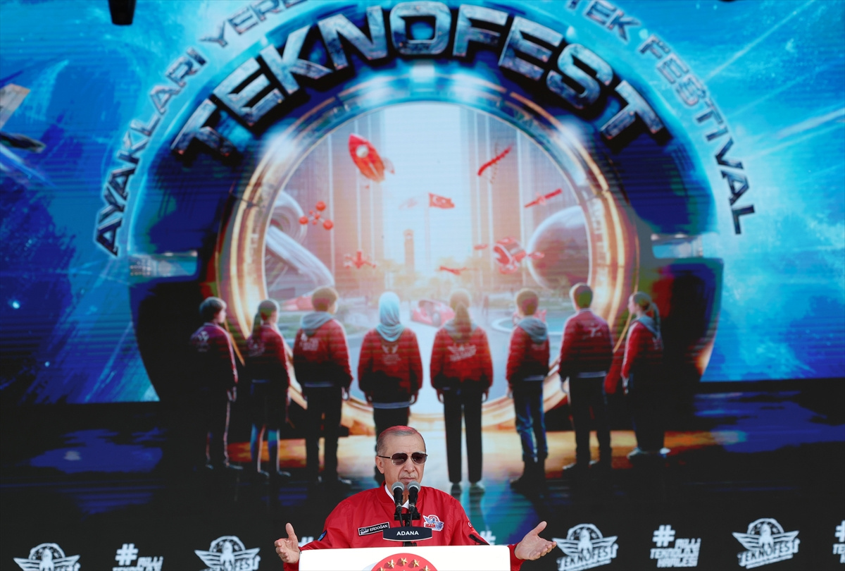 aa-20241004-35820902-35820899-cumhurbaskani-erdogan-teknofest-adanaya-katildi.jpg