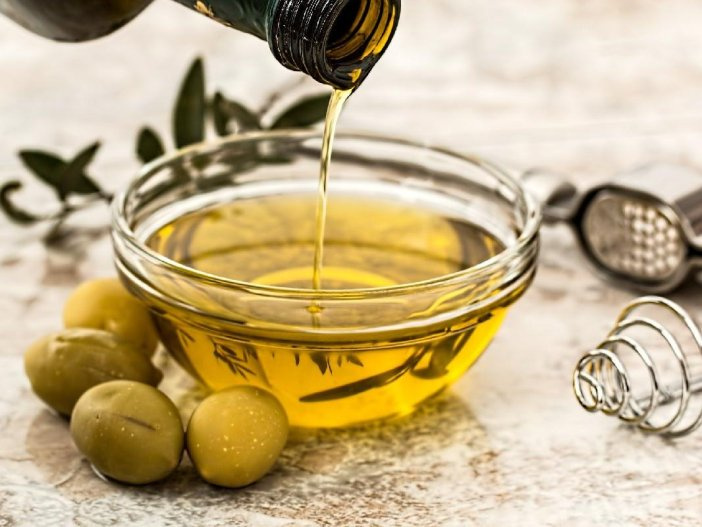 olive-oil-968657-1920-4-3-1631709748.jpg